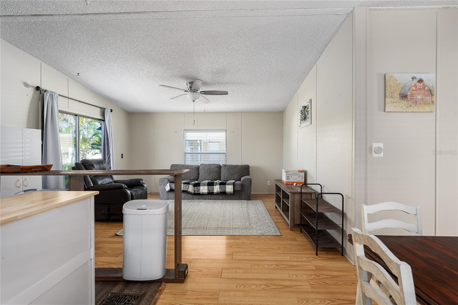 SHADOW BROOK MOBILE HOME - Residential