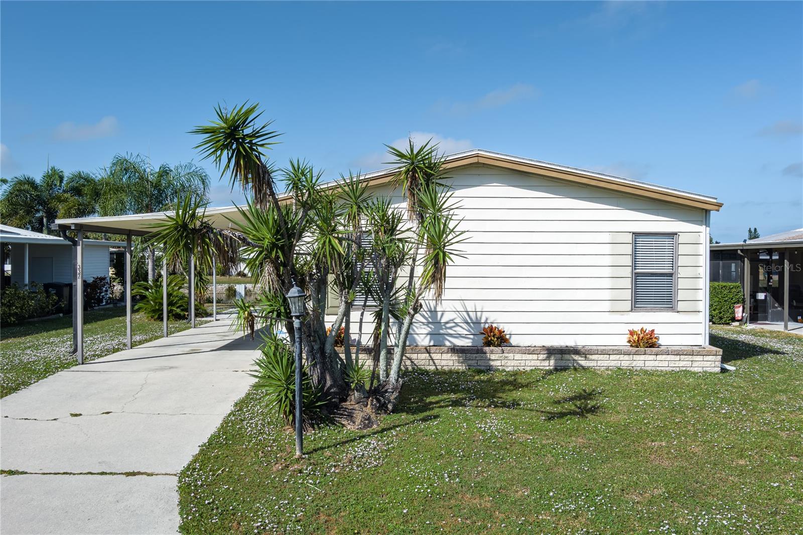 SHADOW BROOK MOBILE HOME - Residential