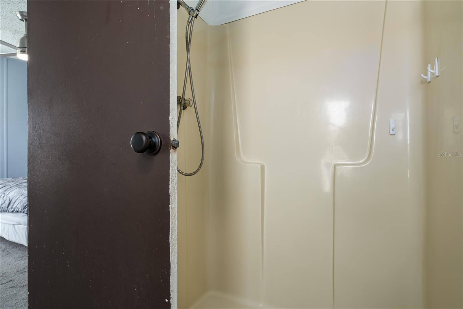 SHADOW BROOK MOBILE HOME - Residential