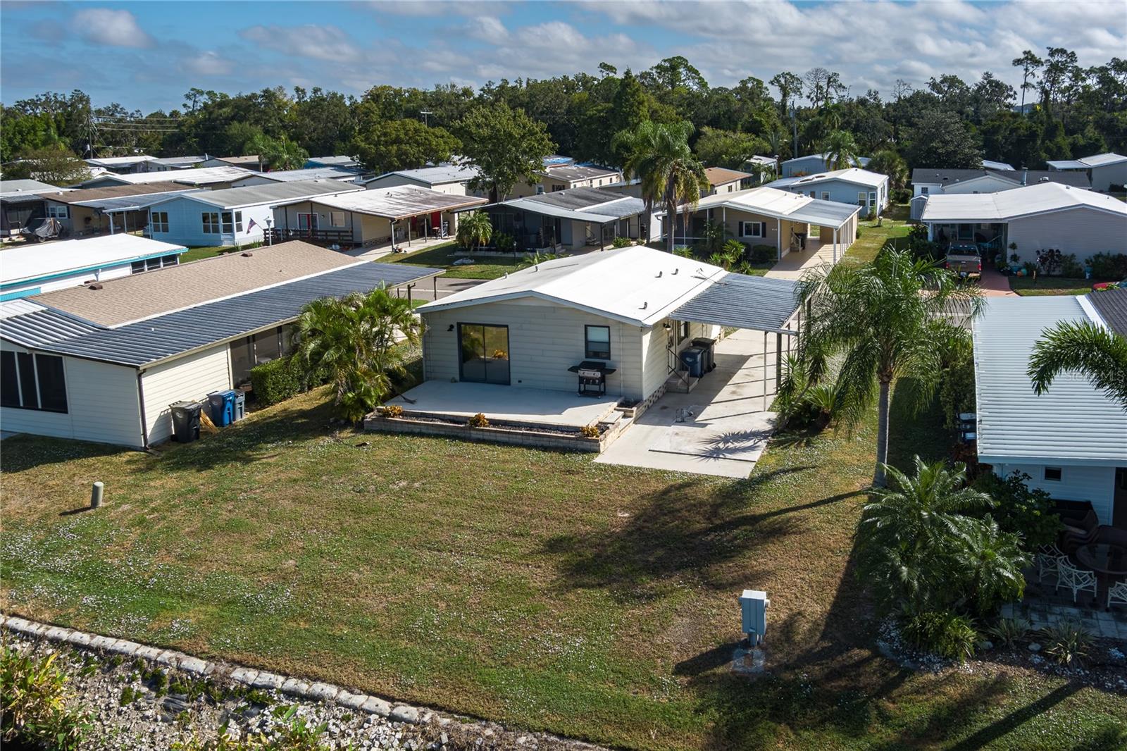 SHADOW BROOK MOBILE HOME - Residential