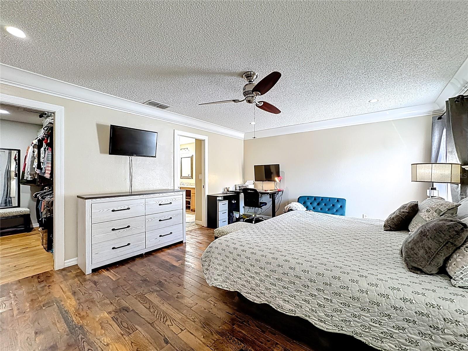 GROVELAND CRANES LANDING EAST LT 01 PB 48 - Residential