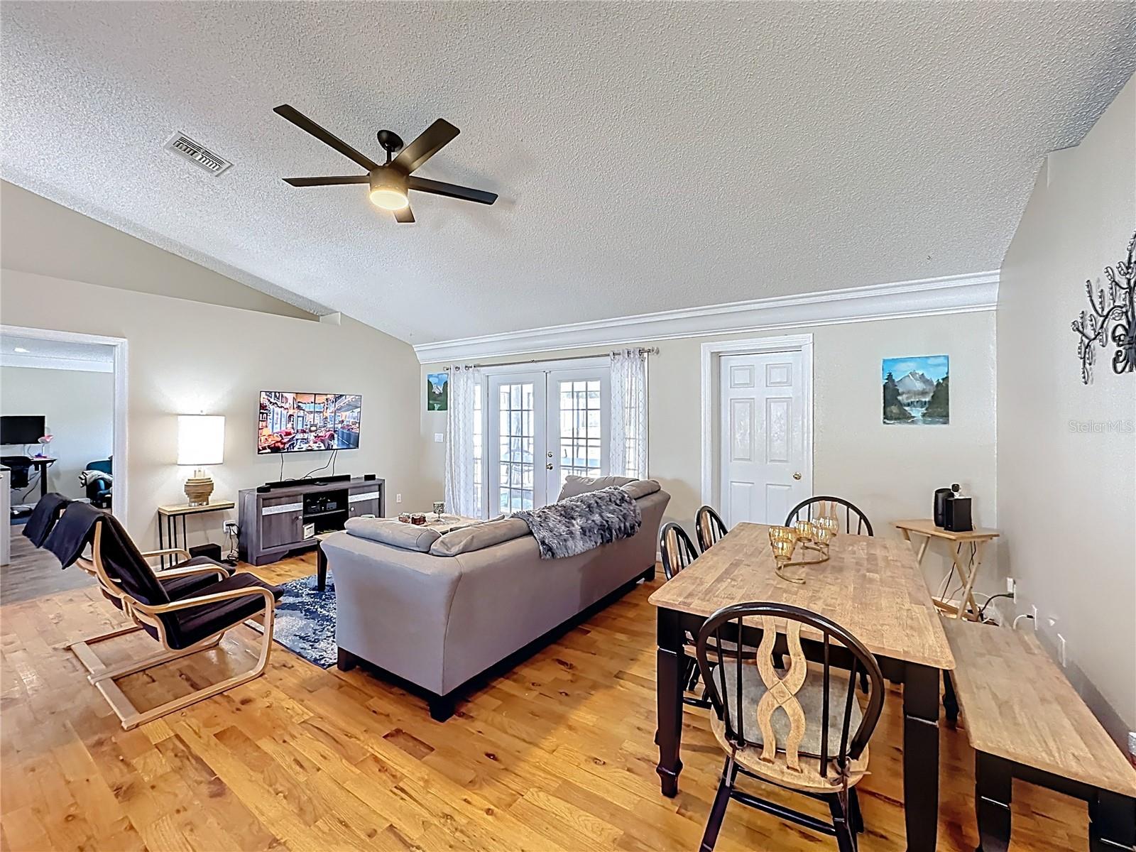 GROVELAND CRANES LANDING EAST LT 01 PB 48 - Residential