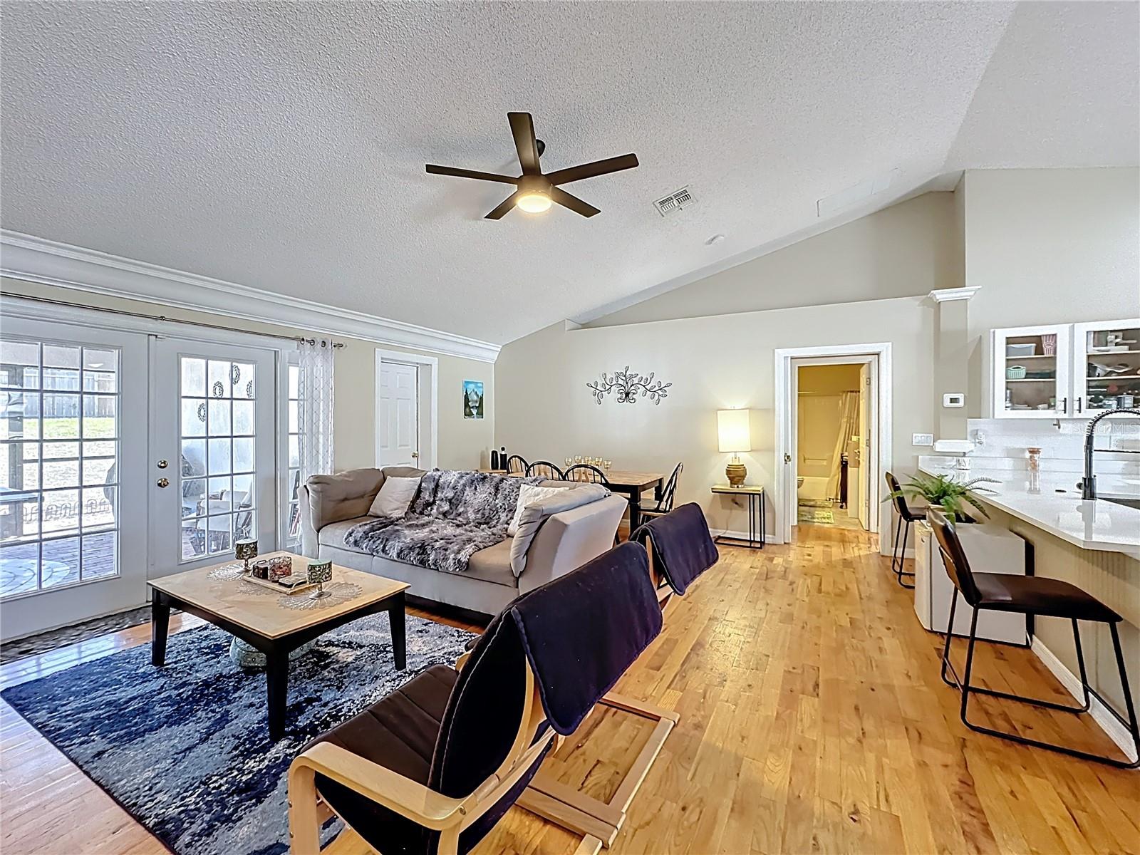 GROVELAND CRANES LANDING EAST LT 01 PB 48 - Residential