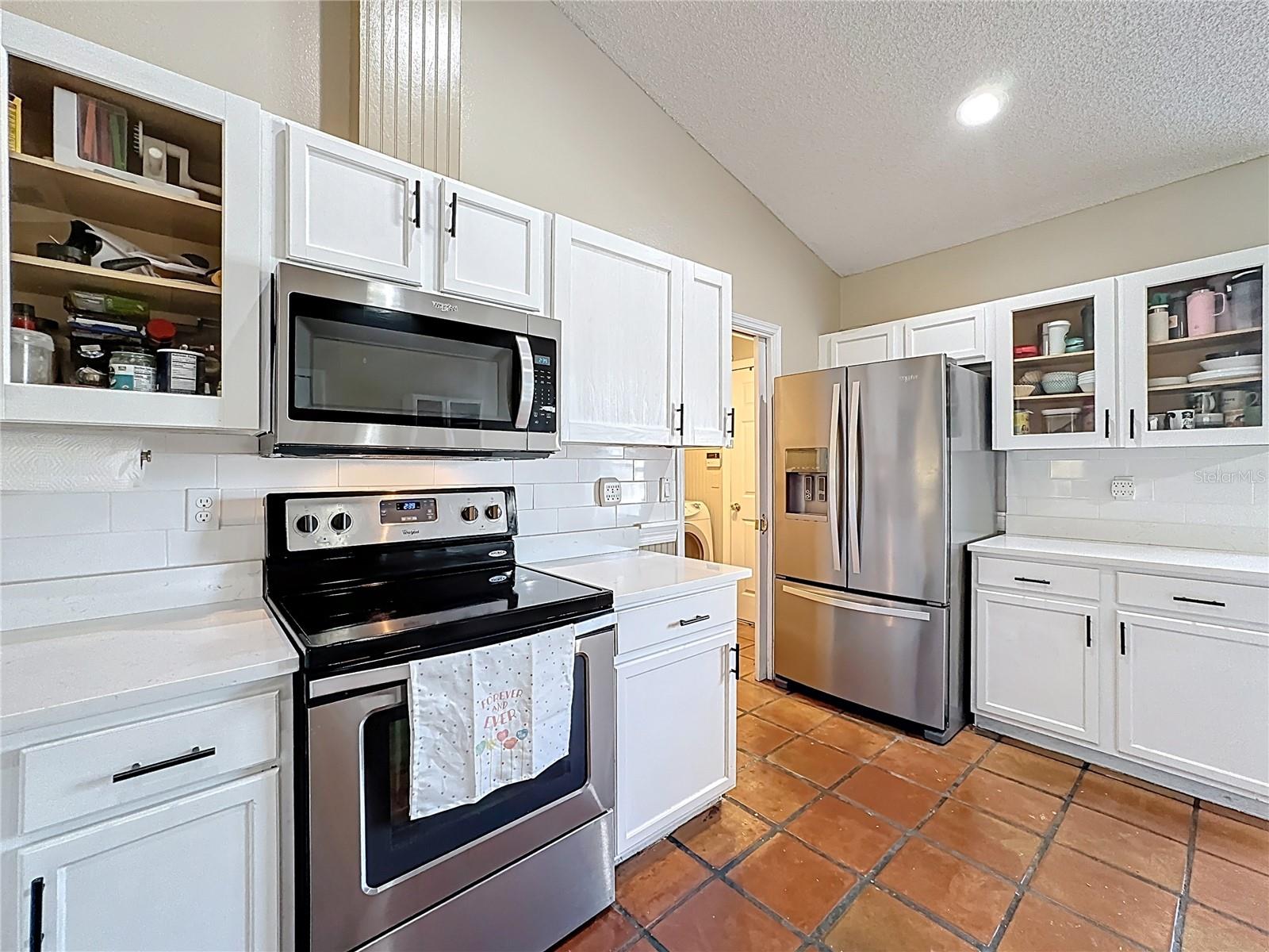 GROVELAND CRANES LANDING EAST LT 01 PB 48 - Residential