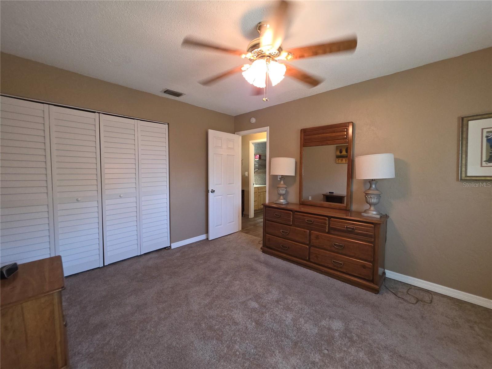 SUMMER WINDS CONDO - Residential