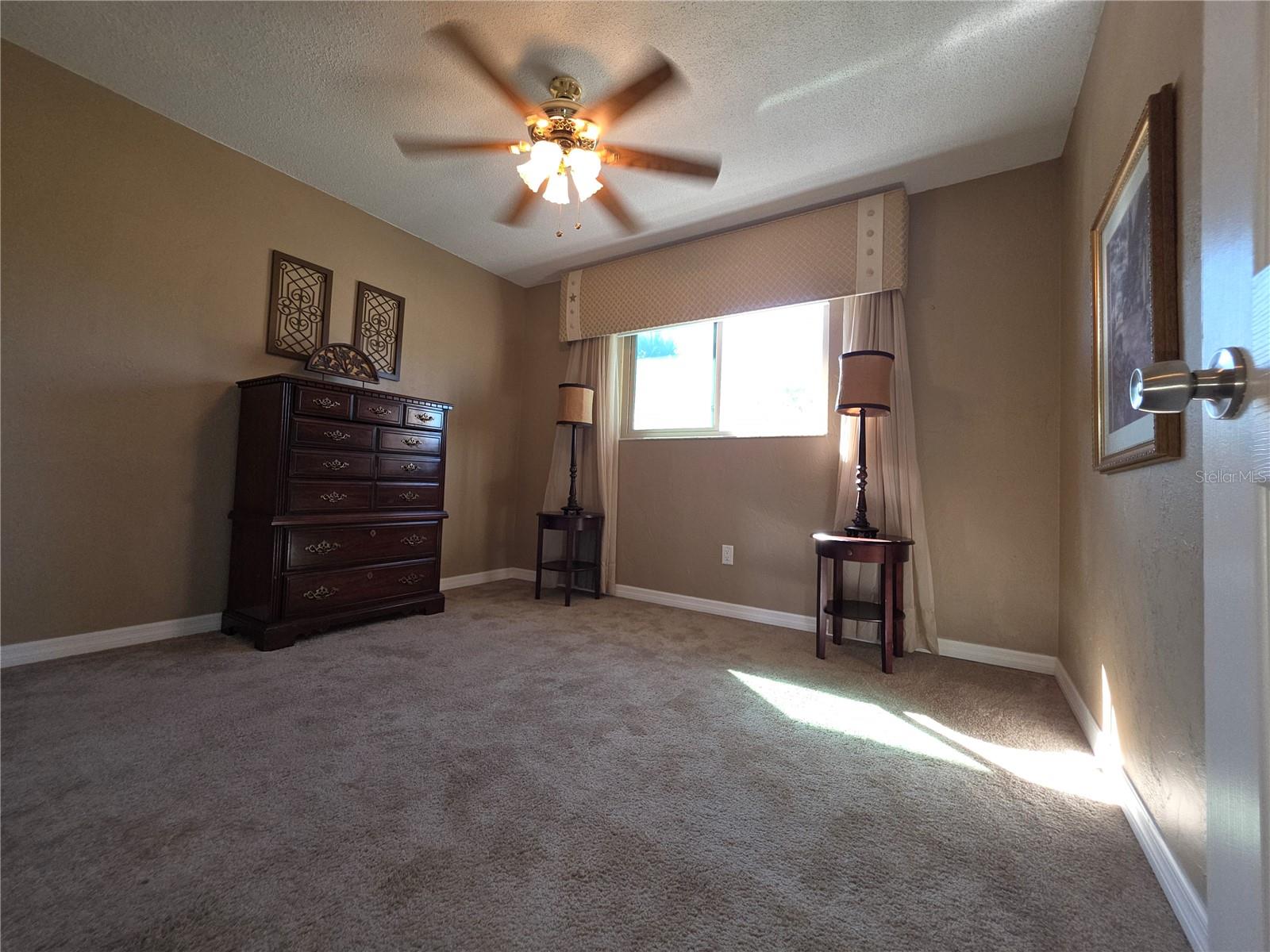 SUMMER WINDS CONDO - Residential