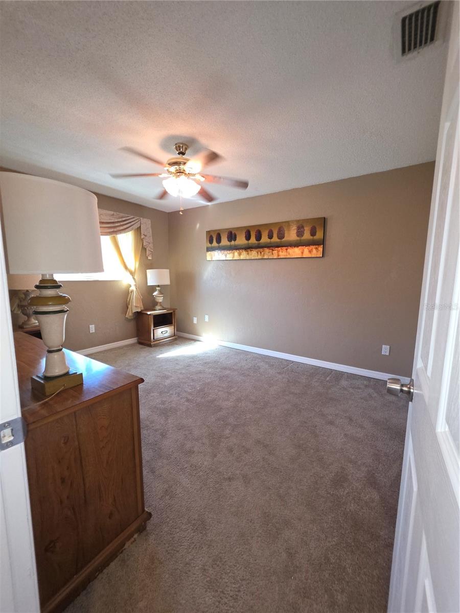 SUMMER WINDS CONDO - Residential