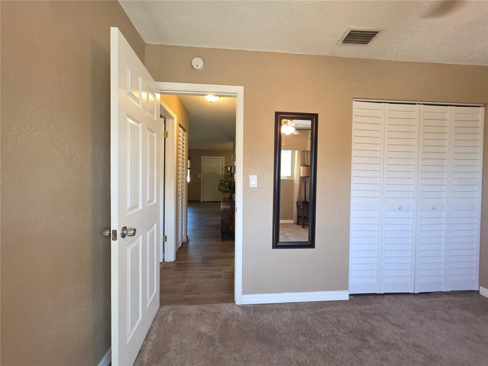 SUMMER WINDS CONDO - Residential