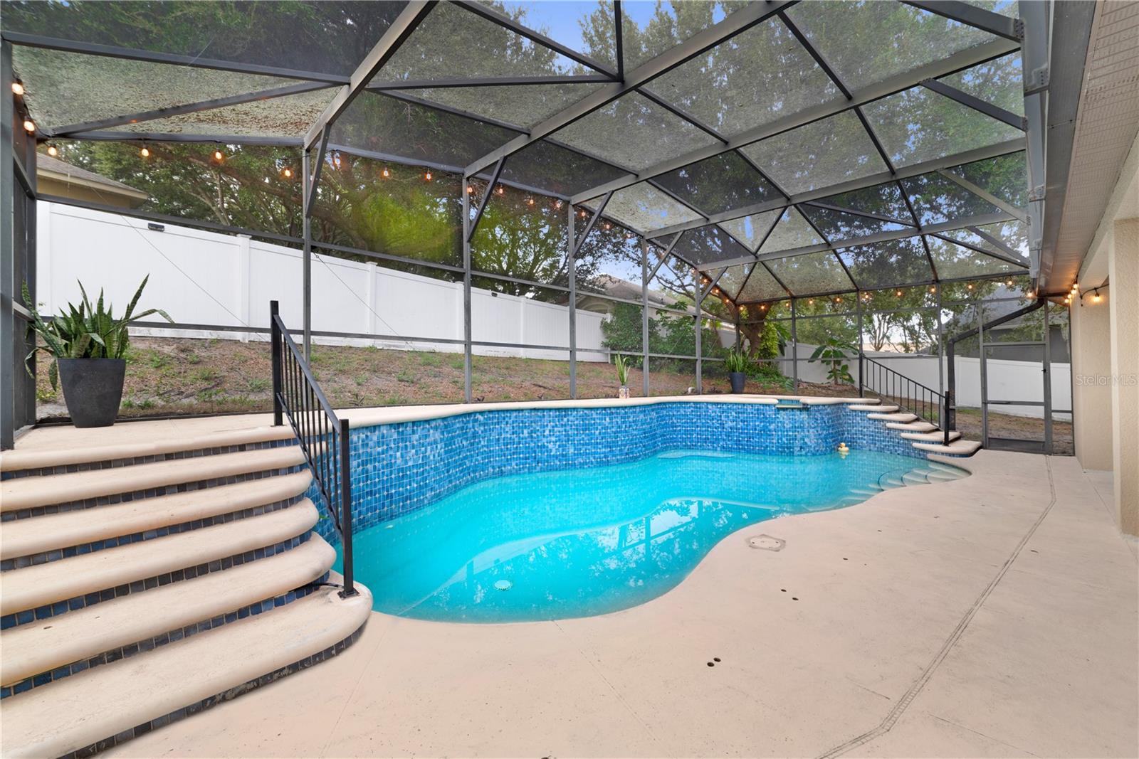 207 LARGOVISTA DRIVE