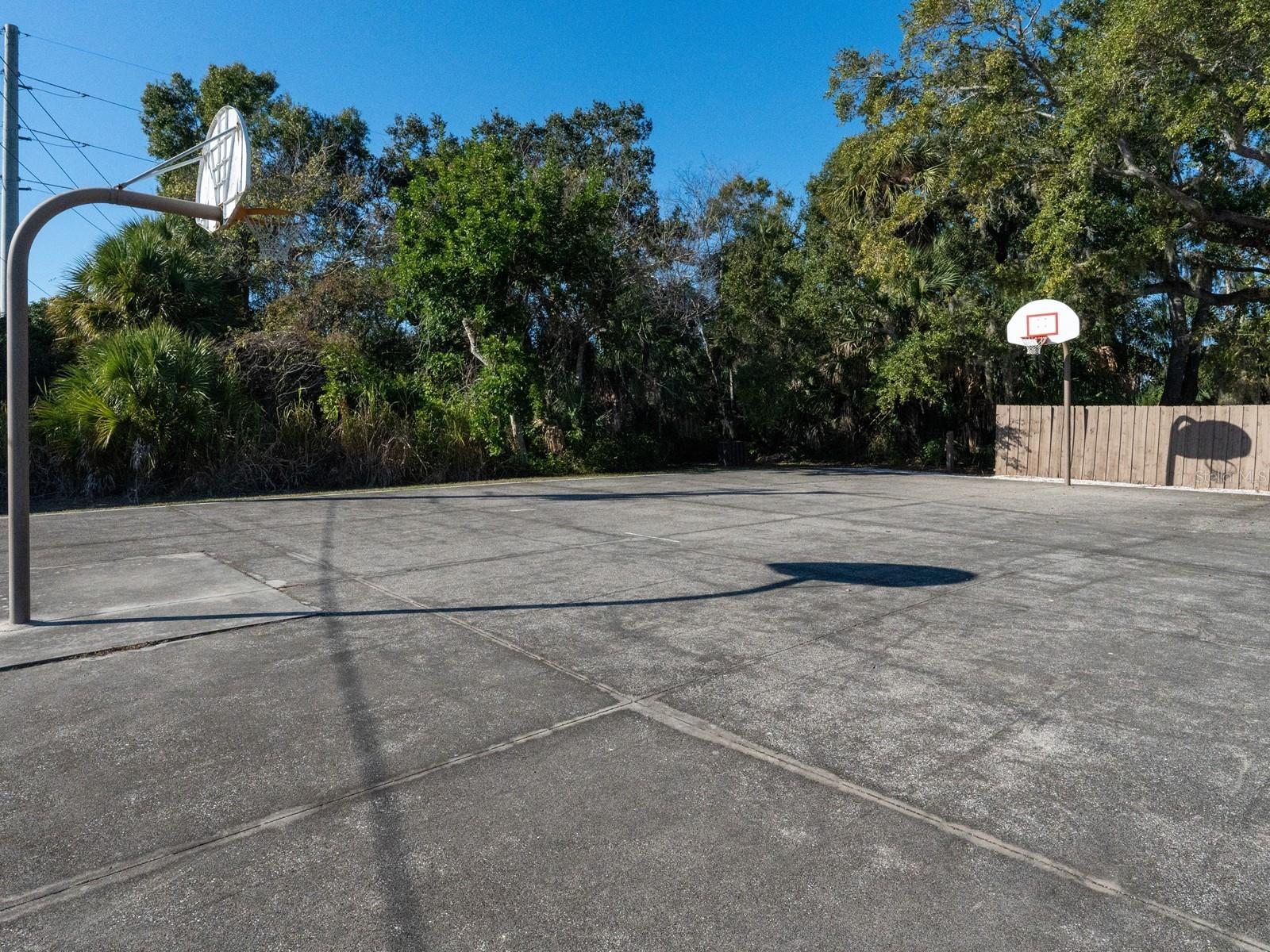 CHANTECLAIRE - Residential