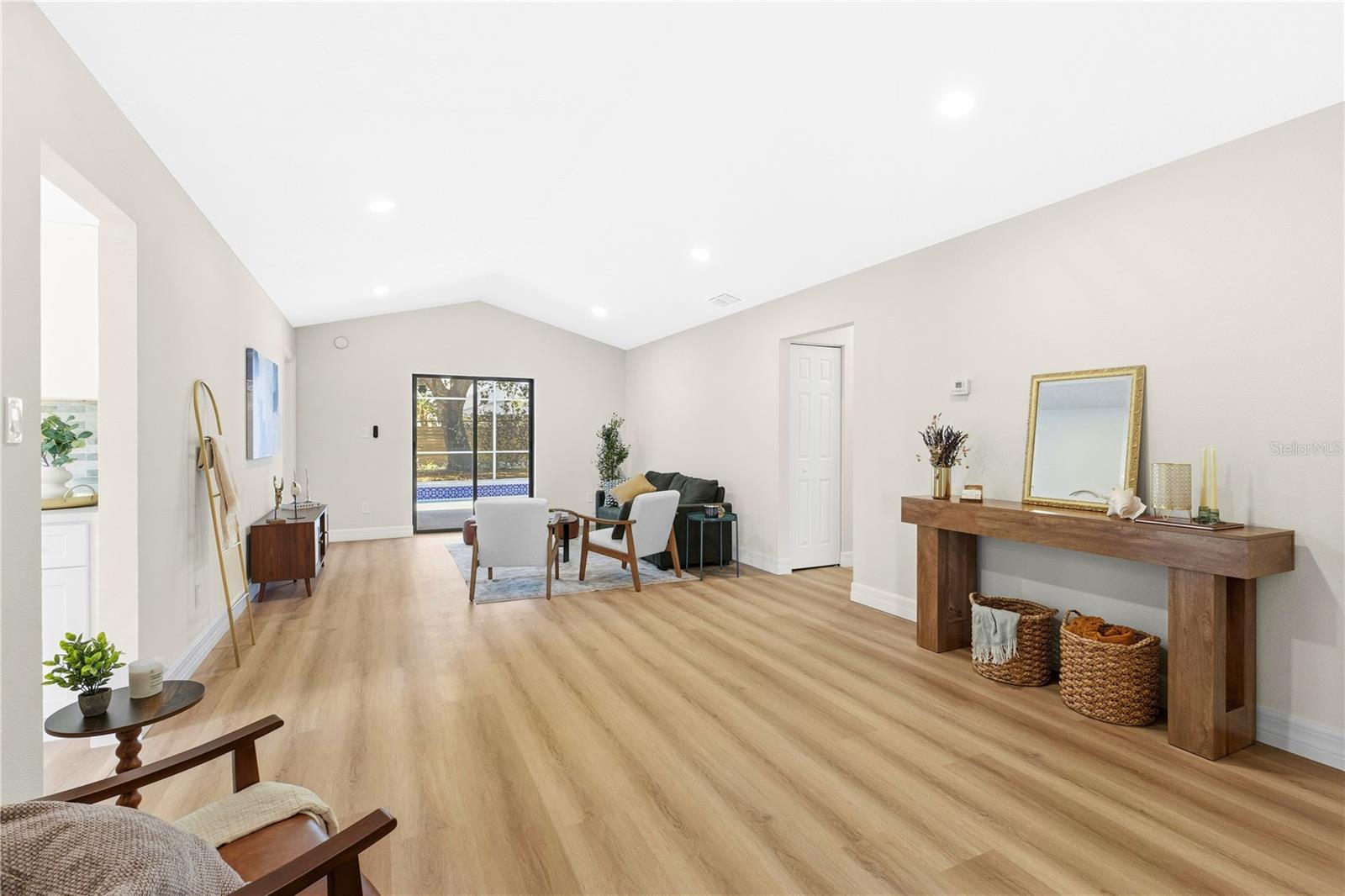 MONTEGO BAY - Residential