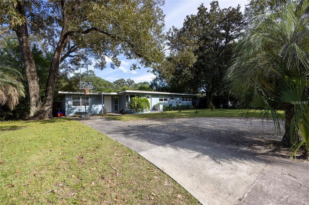 Photo of 601 NW 34th Terrace, Gainesville, FL 32607 (MLS # GC534446)