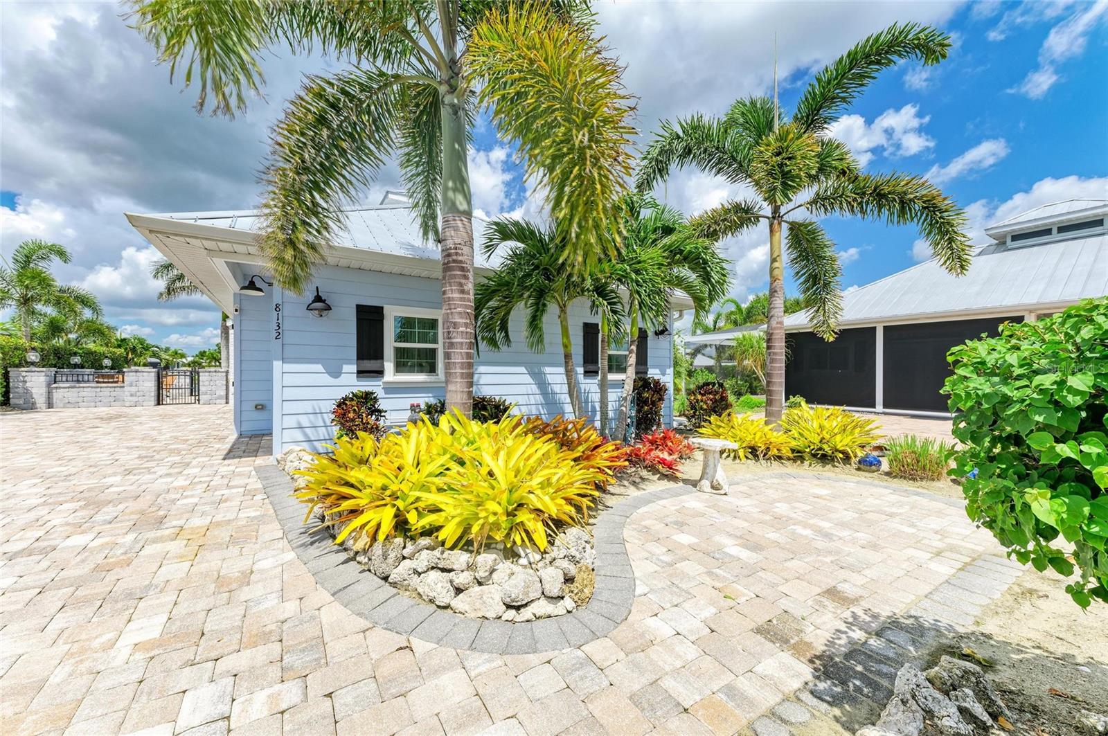 THORNTON CRK MOTORCOACH RESIDENCE - Residential