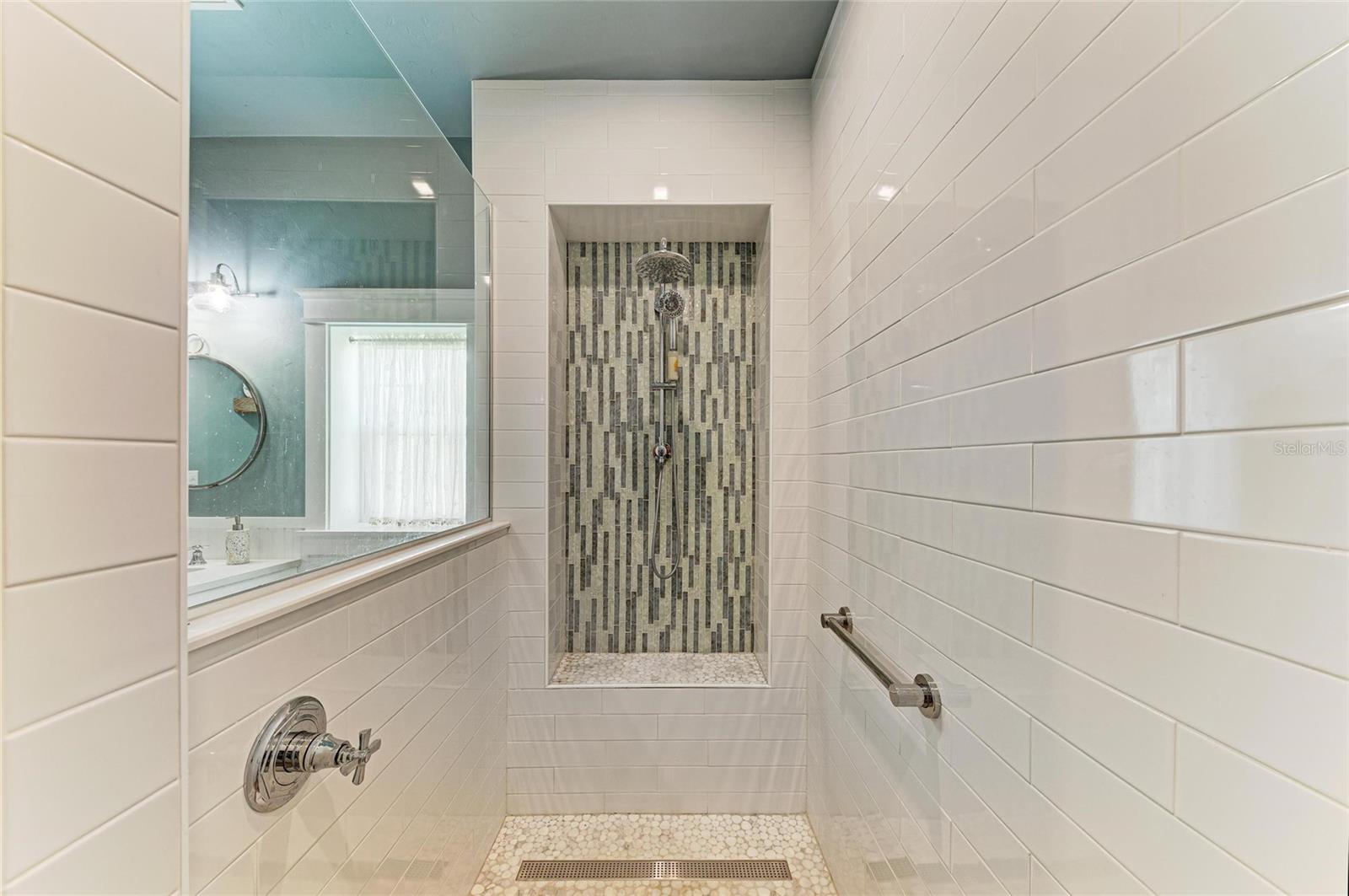 THORNTON CRK MOTORCOACH RESIDENCE - Residential