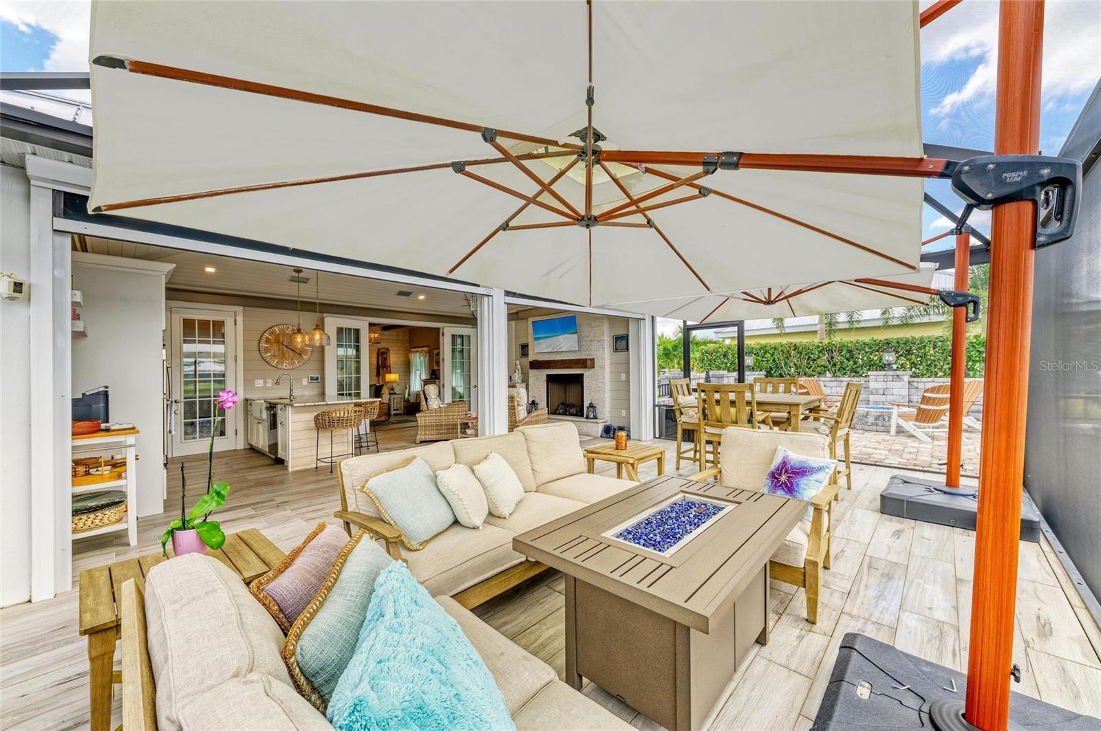 THORNTON CRK MOTORCOACH RESIDENCE - Residential