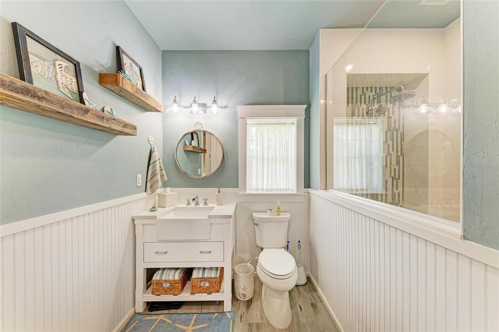 THORNTON CRK MOTORCOACH RESIDENCE - Residential