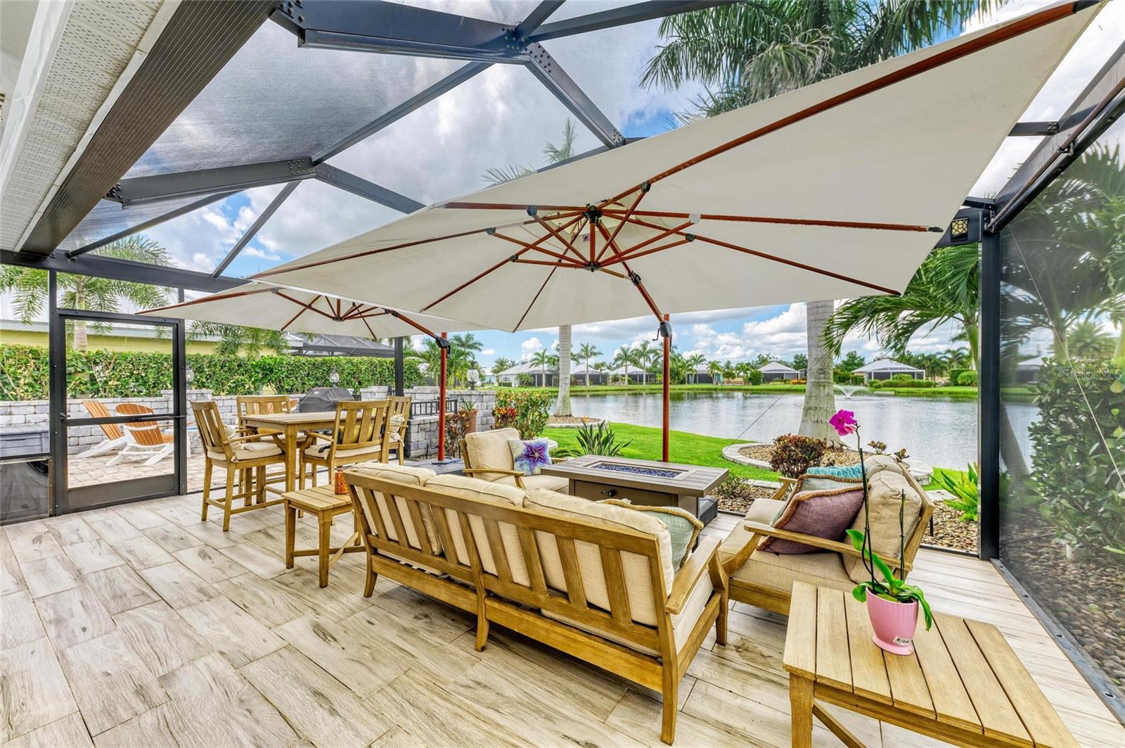 THORNTON CRK MOTORCOACH RESIDENCE - Residential