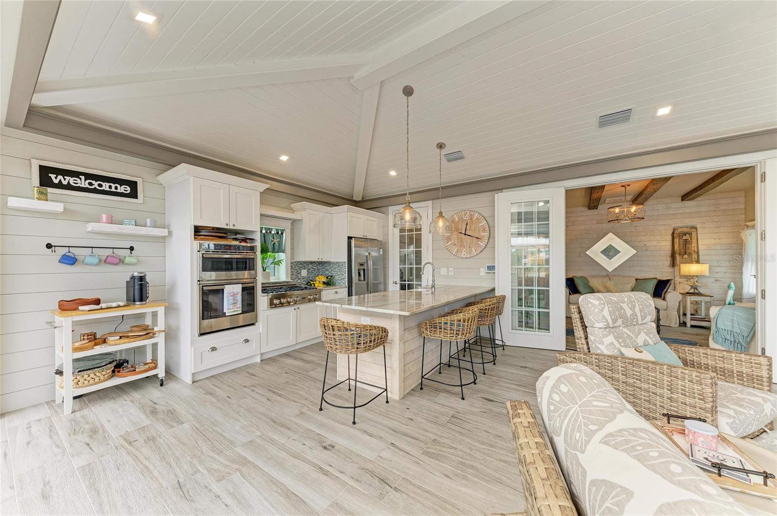 THORNTON CRK MOTORCOACH RESIDENCE - Residential