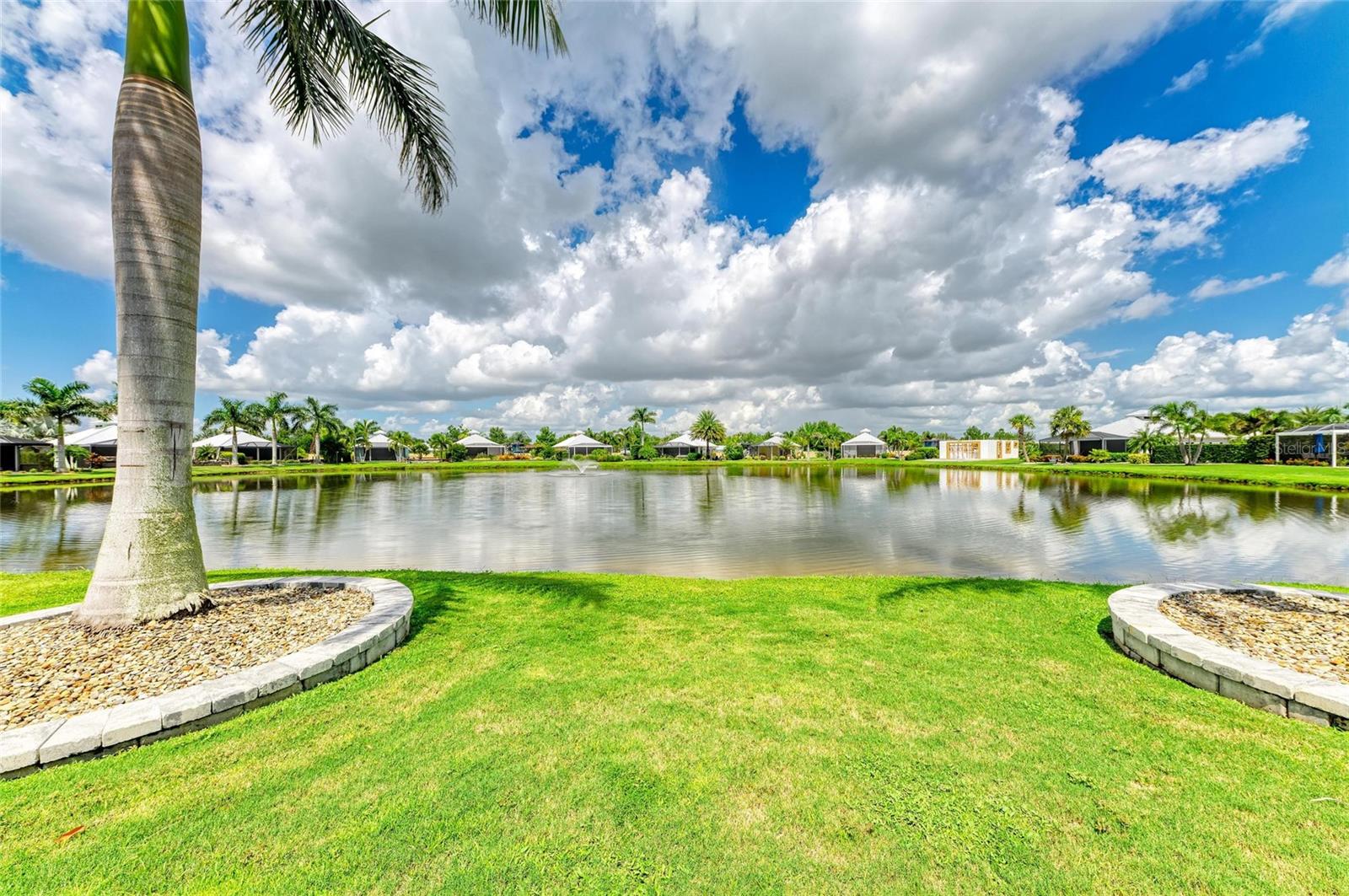 THORNTON CRK MOTORCOACH RESIDENCE - Residential