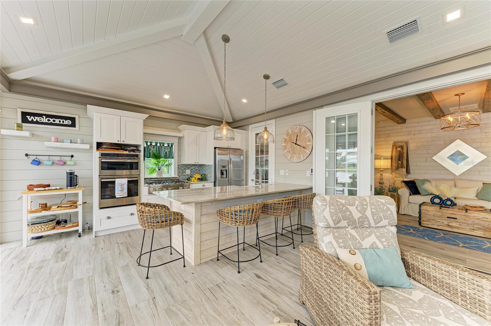 THORNTON CRK MOTORCOACH RESIDENCE - Residential