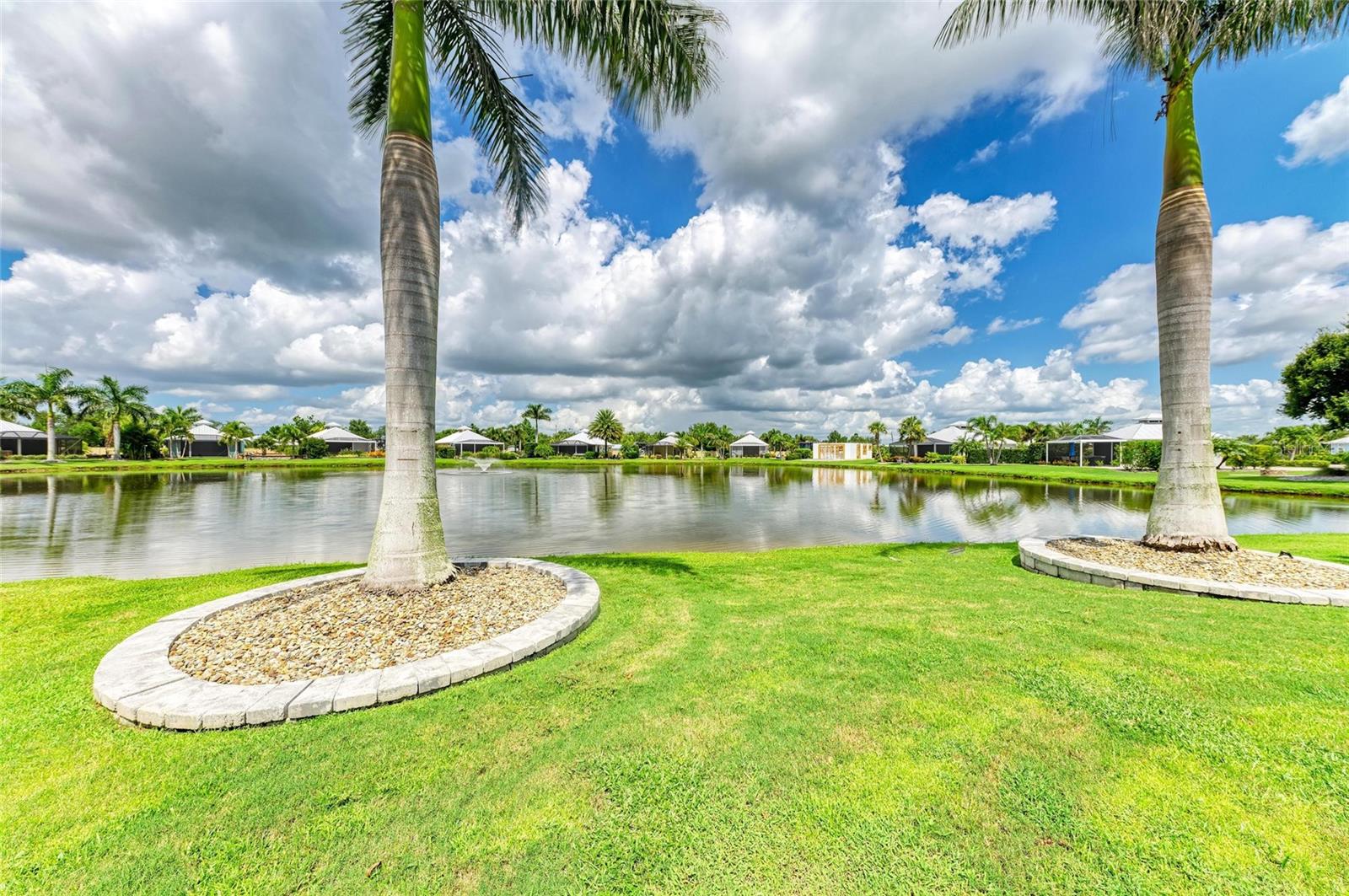 THORNTON CRK MOTORCOACH RESIDENCE - Residential