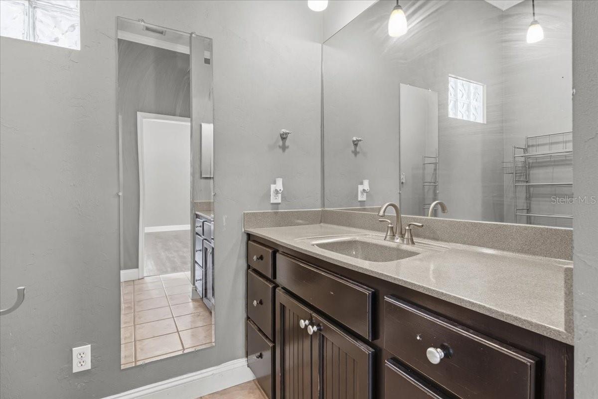 G M WHETSTONE ESTATE ADD TO H S - Residential