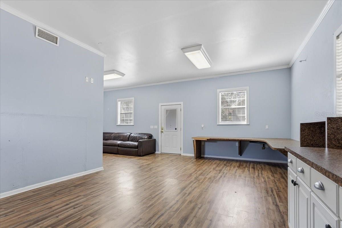 G M WHETSTONE ESTATE ADD TO H S - Residential