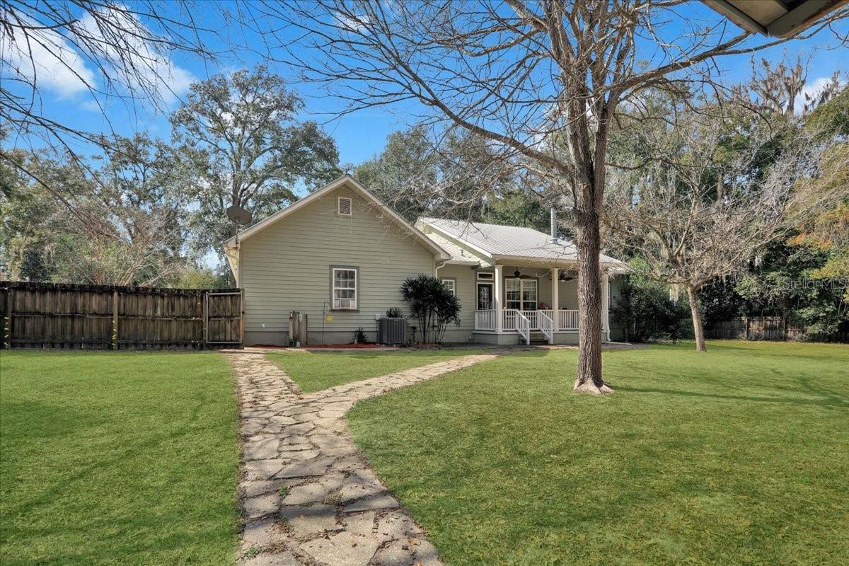 G M WHETSTONE ESTATE ADD TO H S - Residential