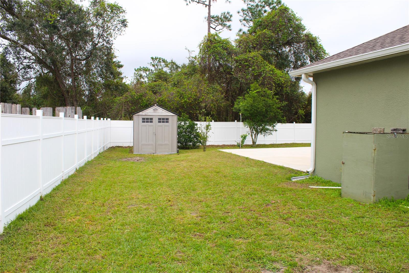 DELTONA LAKES UNIT 36 - Residential Lease