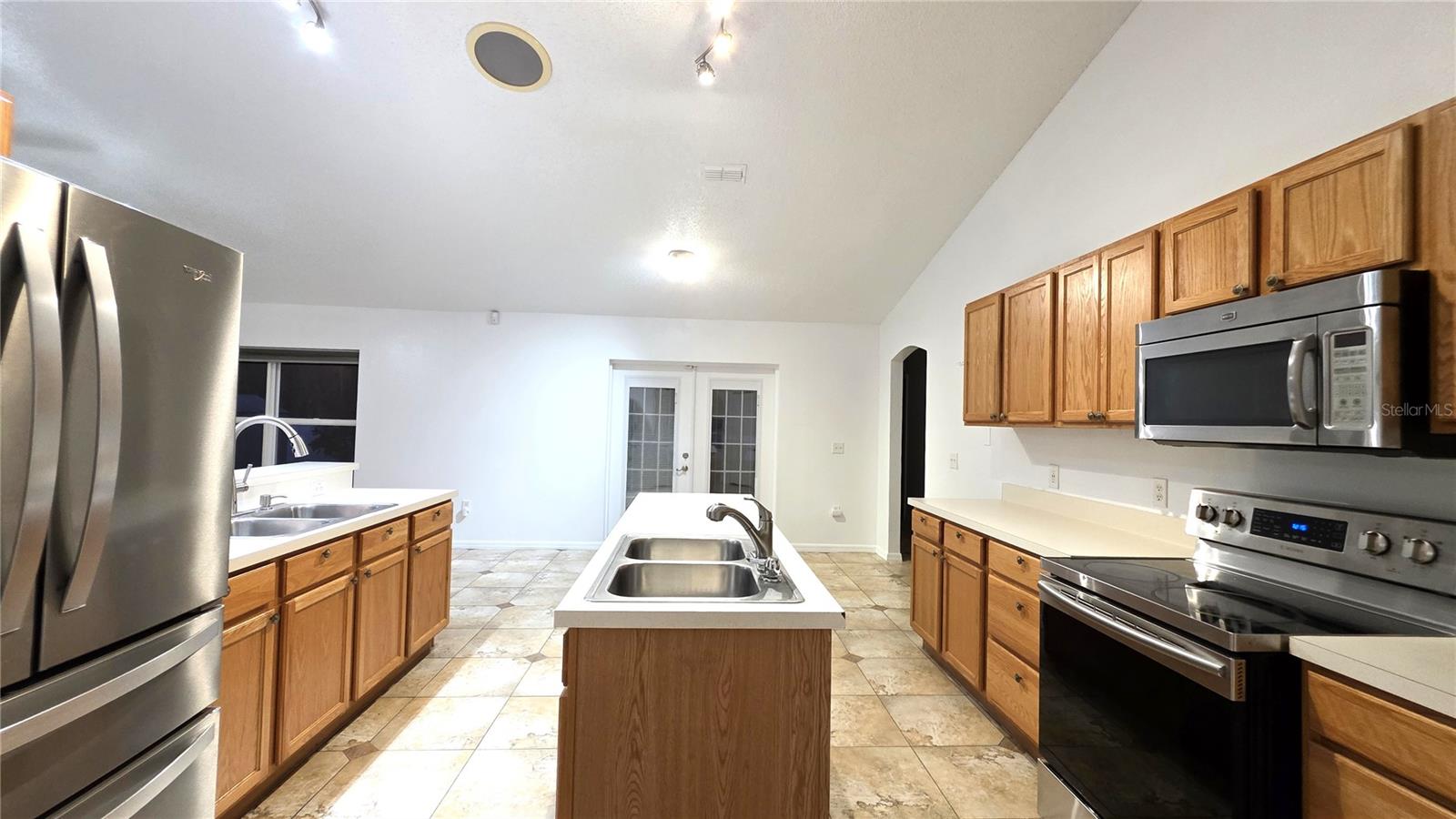 DELTONA LAKES UNIT 36 - Residential Lease