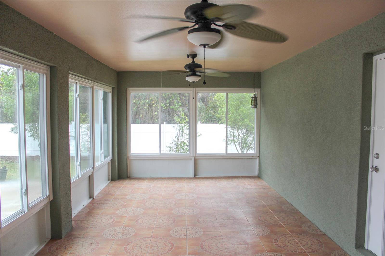 DELTONA LAKES UNIT 36 - Residential Lease