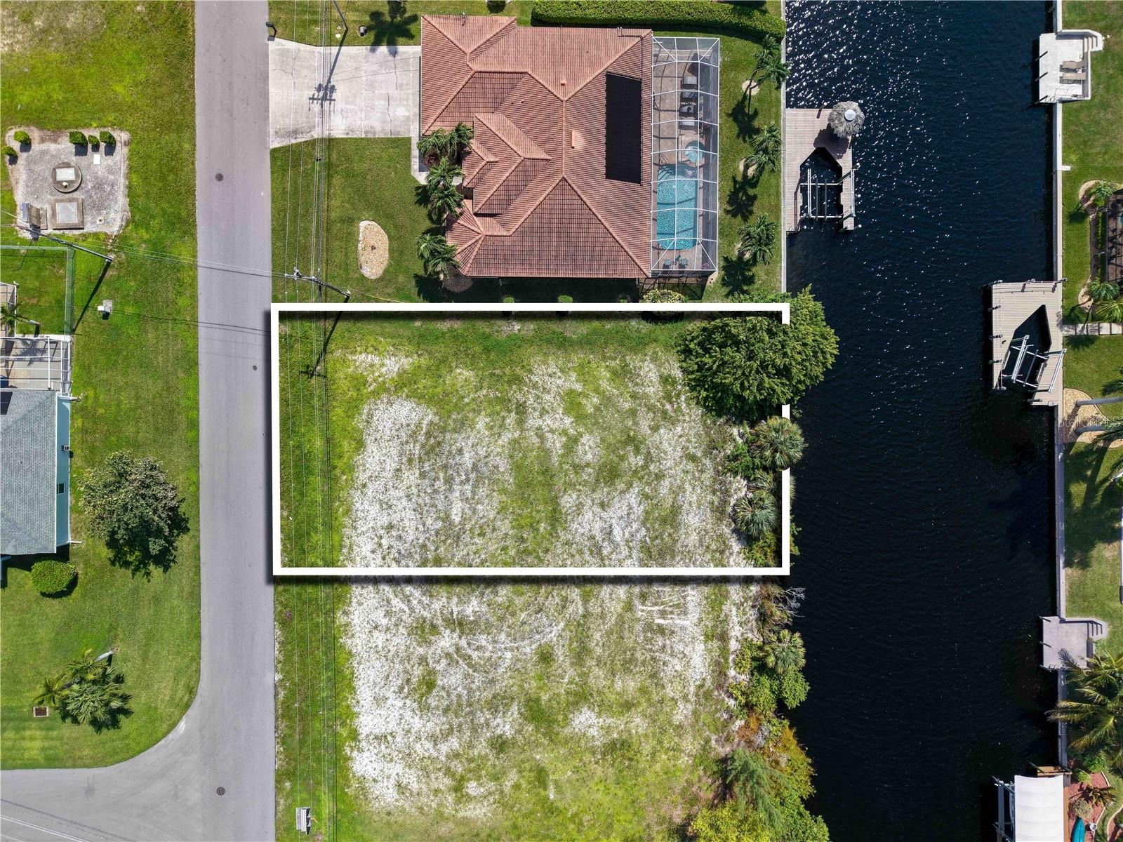 3818 SW 19TH PLACE