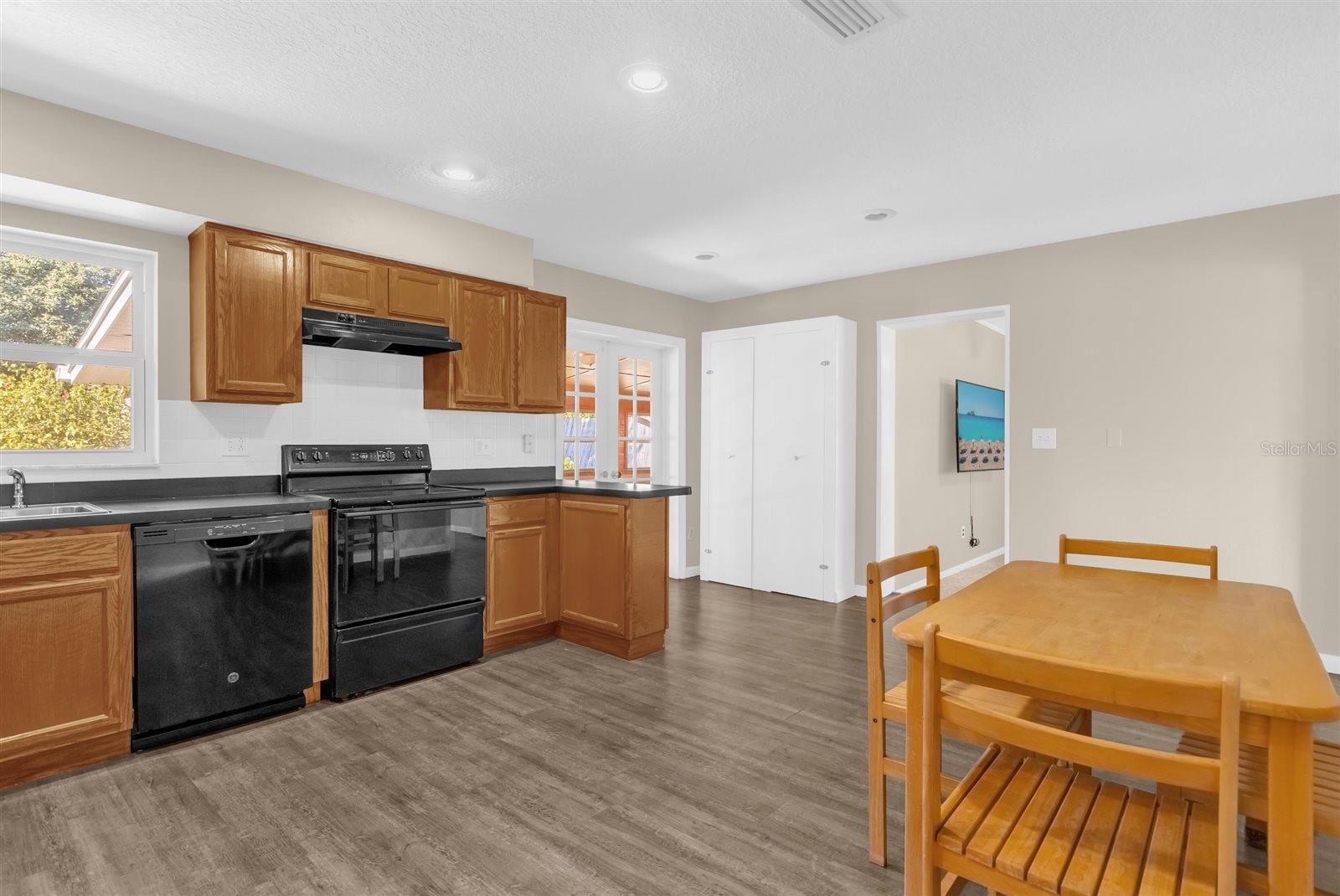 SANLANDO ESTATES - Residential