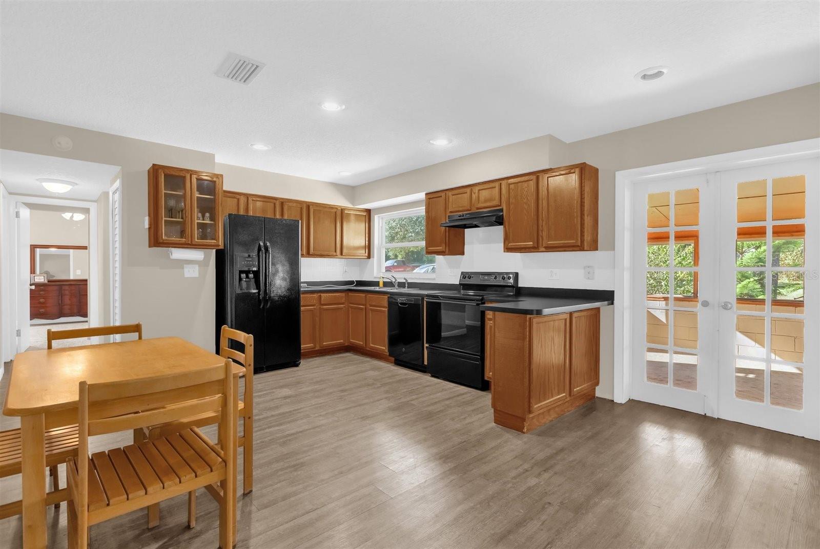 SANLANDO ESTATES - Residential