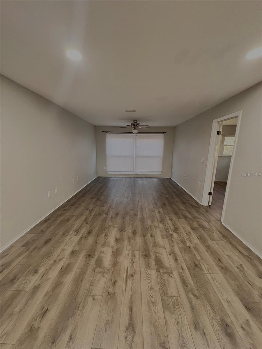 WOODTRAIL CONDO - Residential Lease