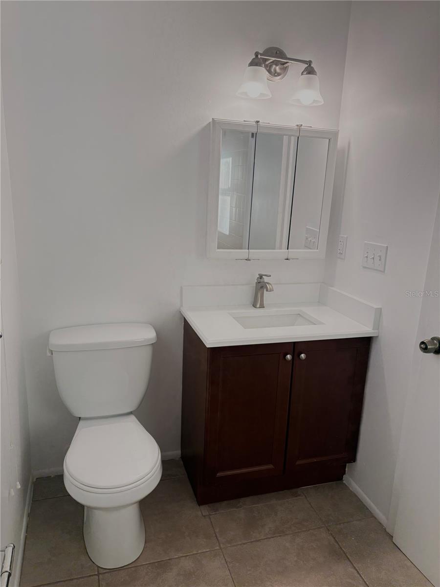 WOODTRAIL CONDO - Residential Lease