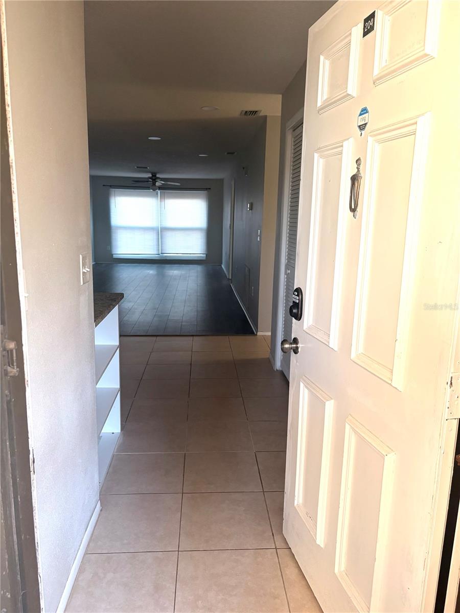 WOODTRAIL CONDO - Residential Lease
