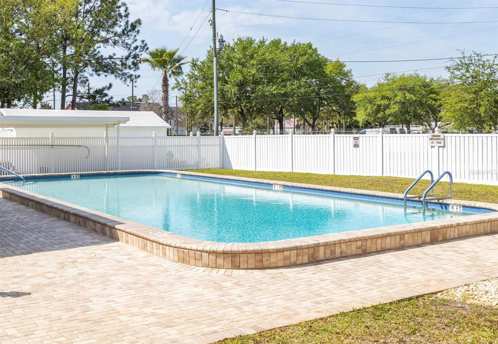 WOODTRAIL CONDO - Residential Lease