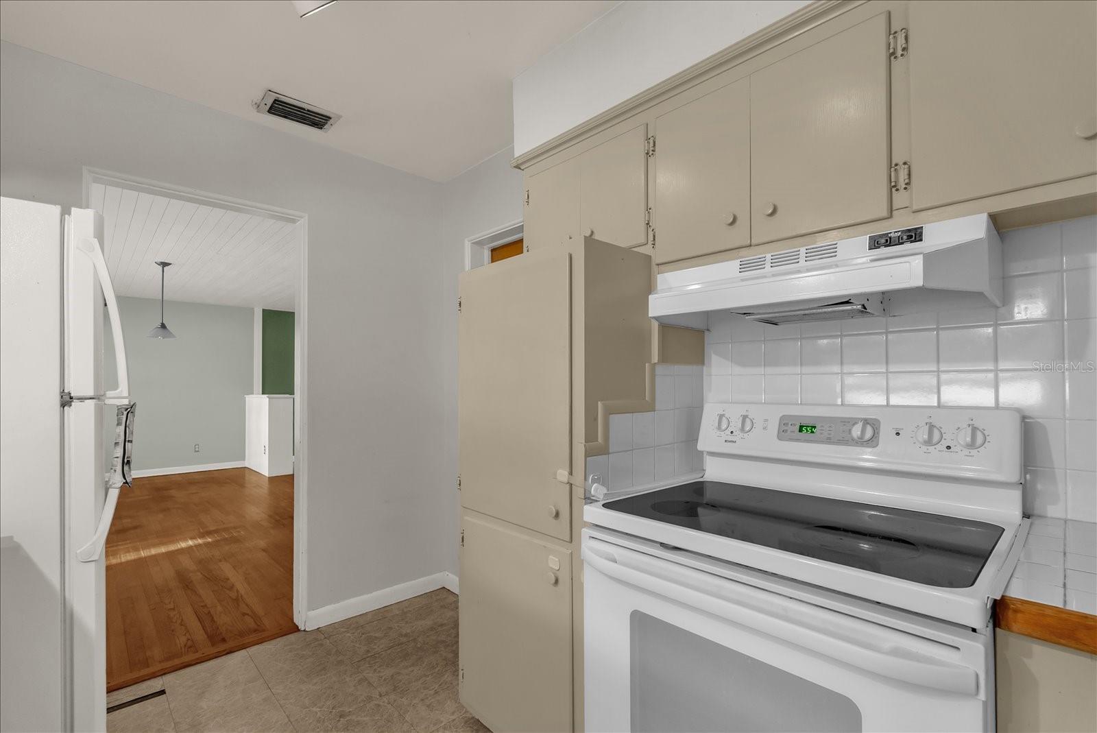 OAKLAND SHORES - Residential