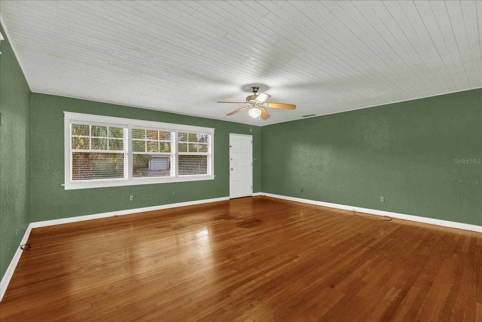 OAKLAND SHORES - Residential