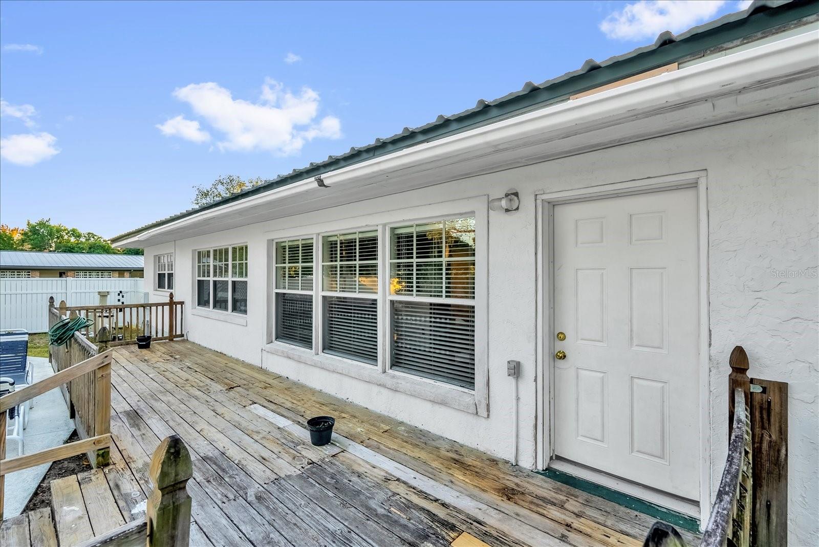 OAKLAND SHORES - Residential