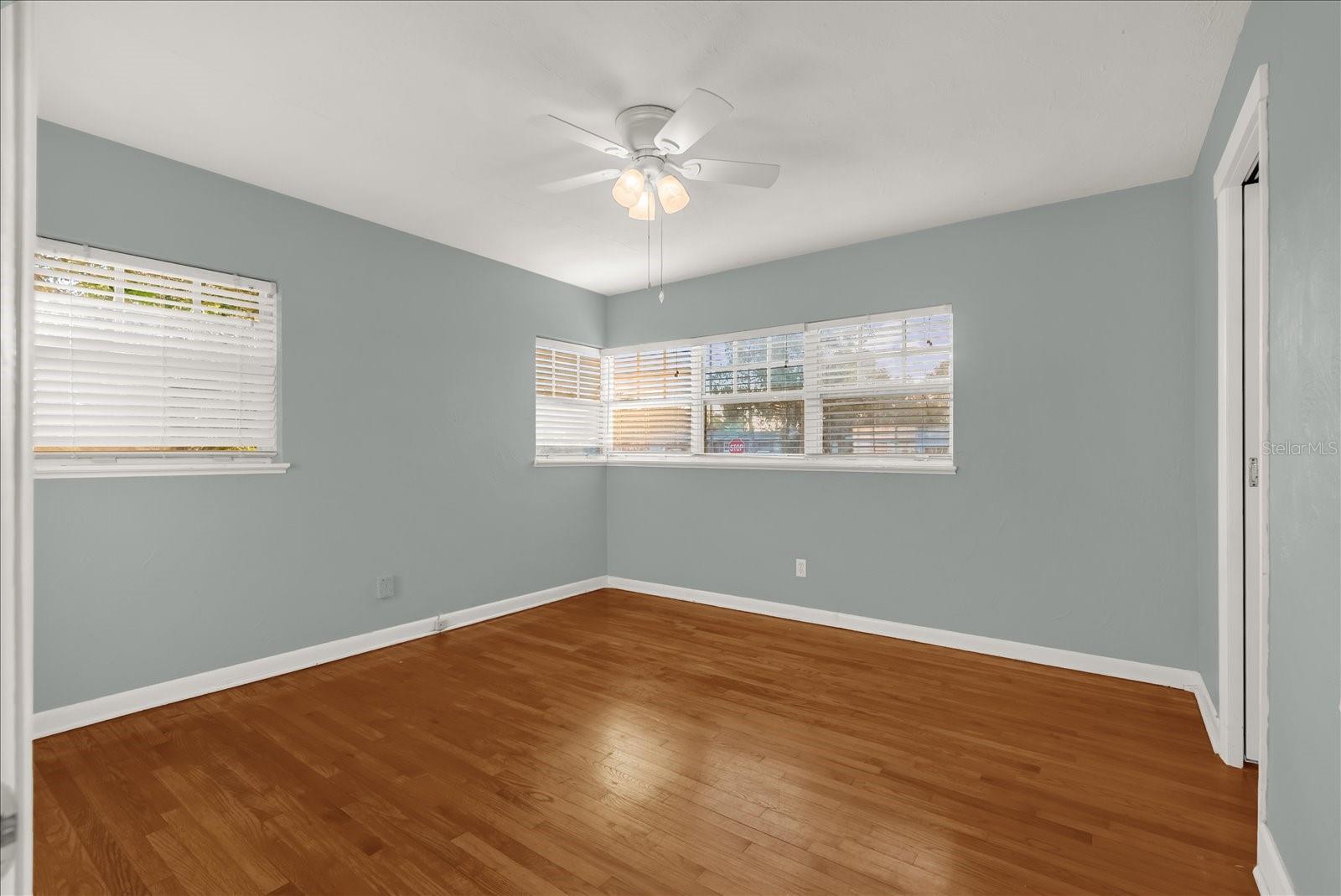 OAKLAND SHORES - Residential