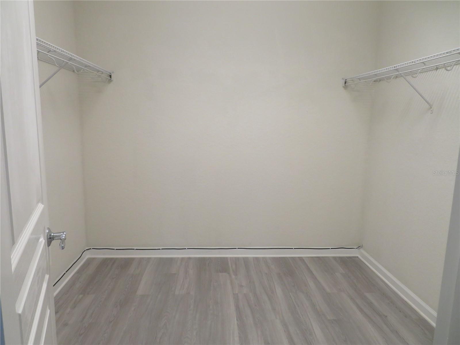 LAKE SAWYER SOUTH PH 01 - Residential Lease