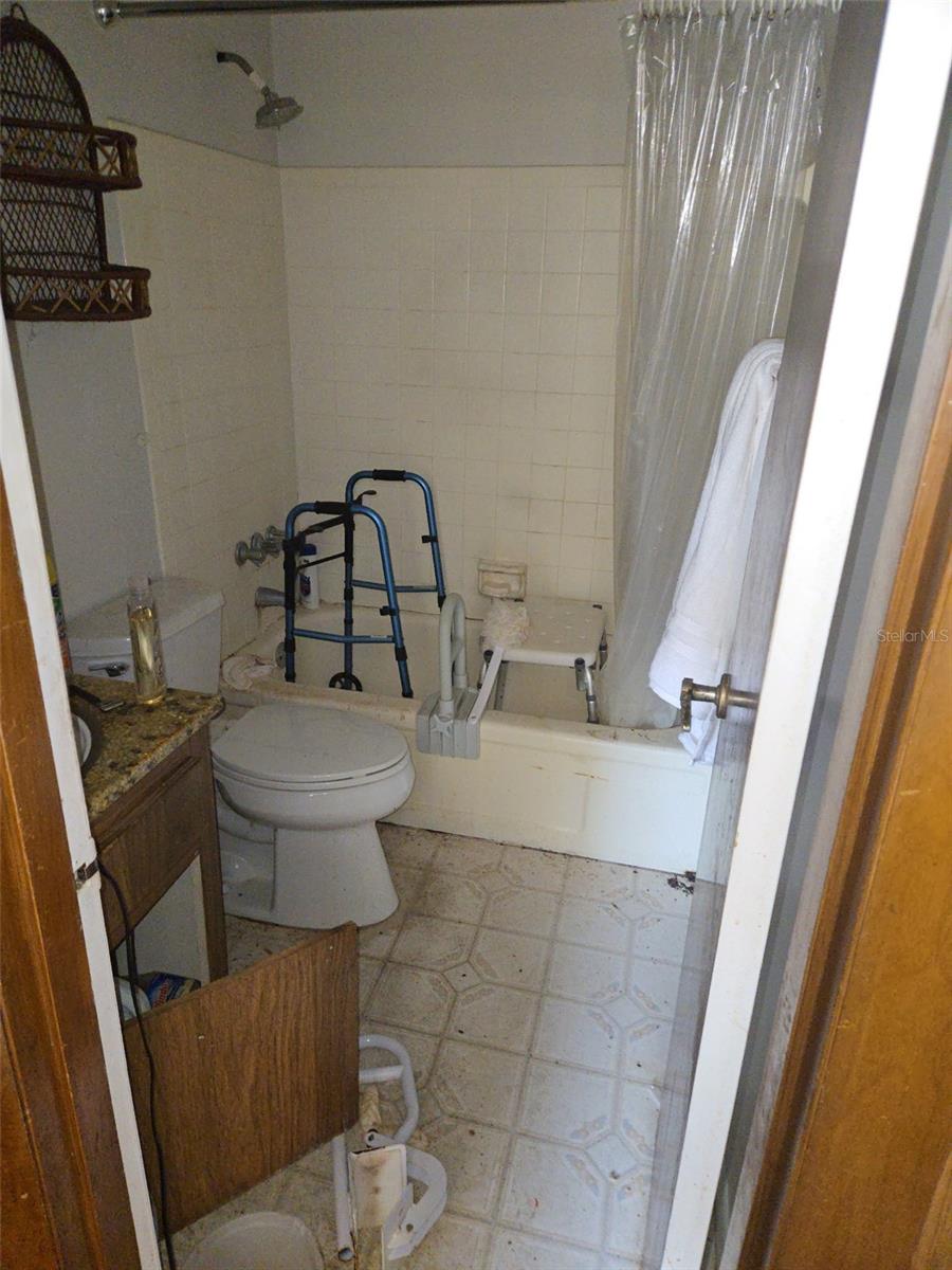 LAKE HARRIET ESTATES - Residential