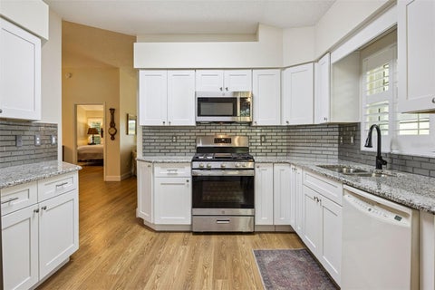 Tiny photo for 5853 Princess Caroline Place, Leesburg, FL 34748 (MLS # G5119124)