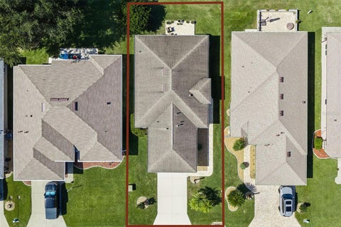 Tiny photo for 5853 Princess Caroline Place, Leesburg, FL 34748 (MLS # G5119124)