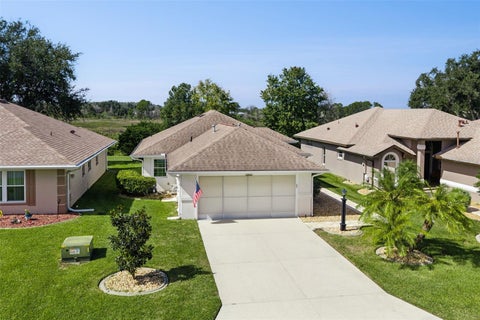 Tiny photo for 5853 Princess Caroline Place, Leesburg, FL 34748 (MLS # G5119124)