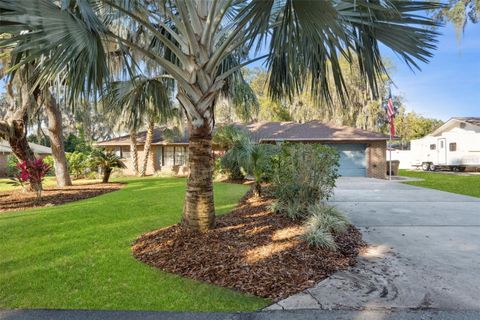 Photo of 5545 Oak Lane, Fruitland Park, FL 34731 (MLS # G5104680)
