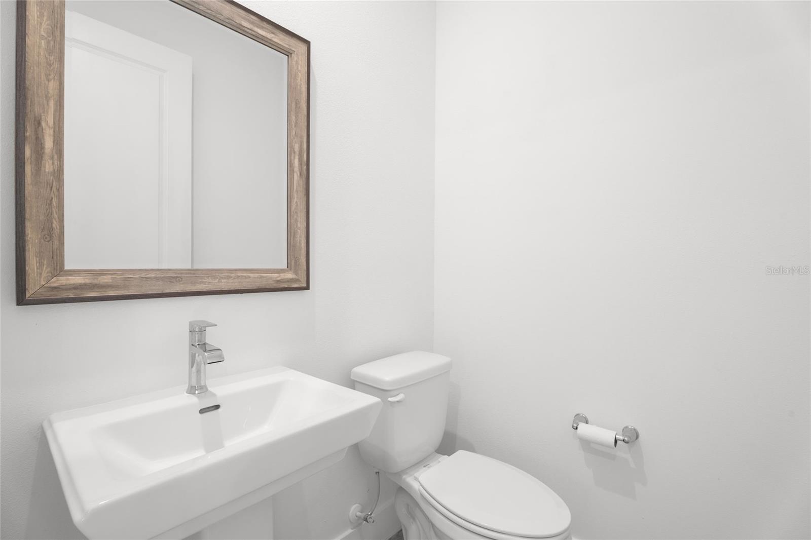 TELARO AT SOUTHERN GROVE - Residential