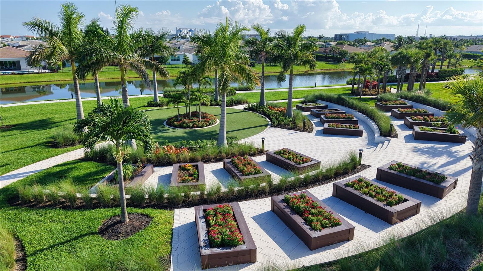 TELARO AT SOUTHERN GROVE - Residential